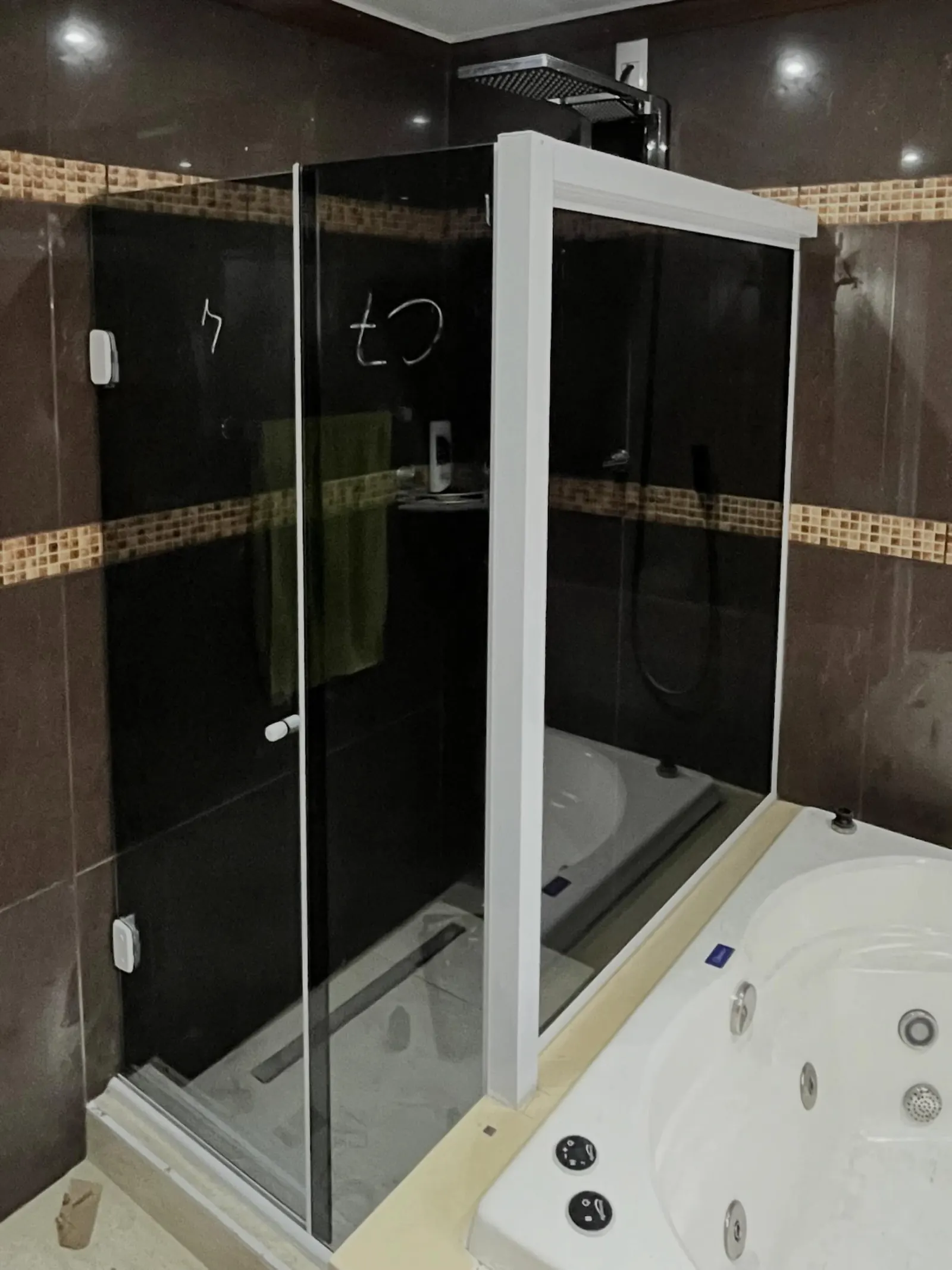 Box sob medida com hidromassagem